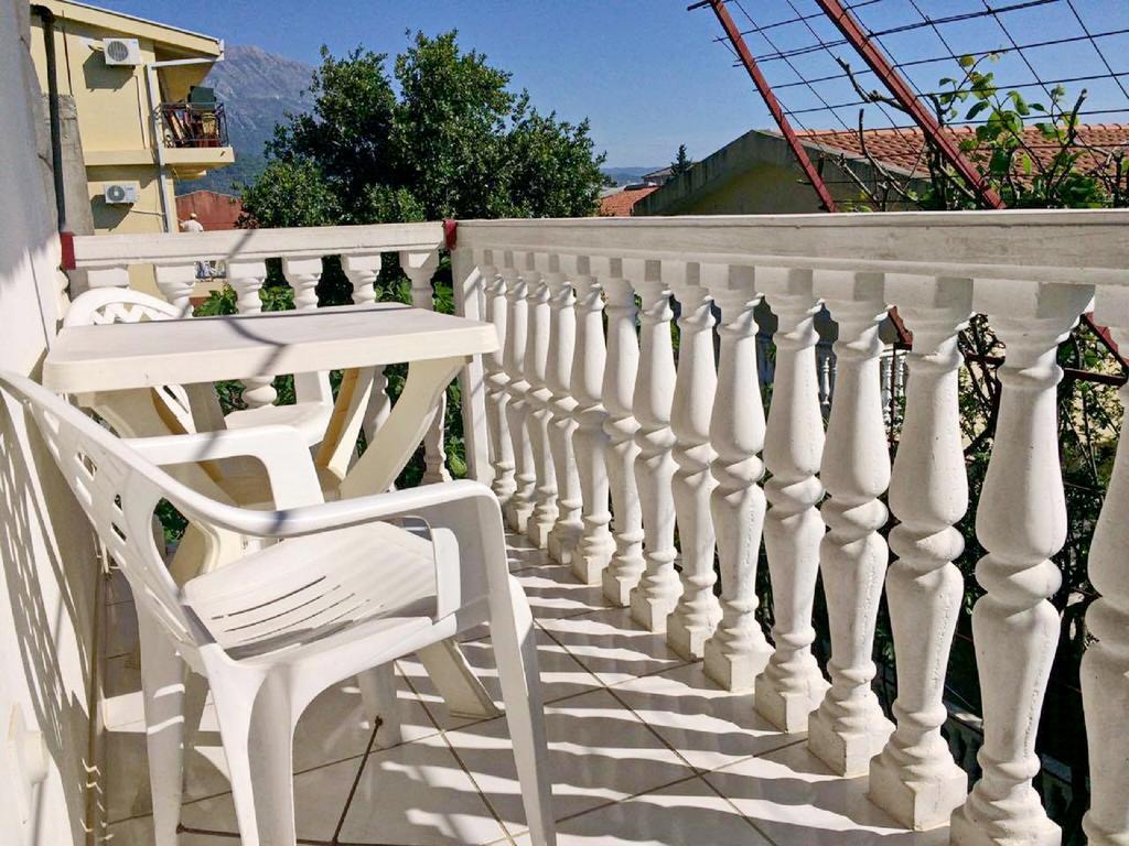 Aparthotel Monterria Bar Exterior foto