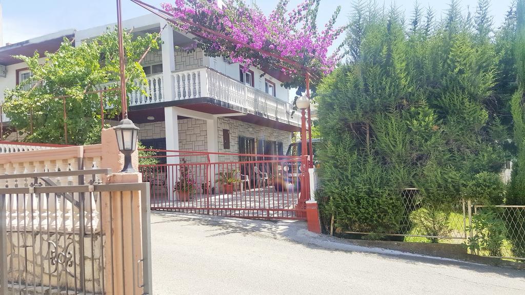 Aparthotel Monterria Bar Exterior foto